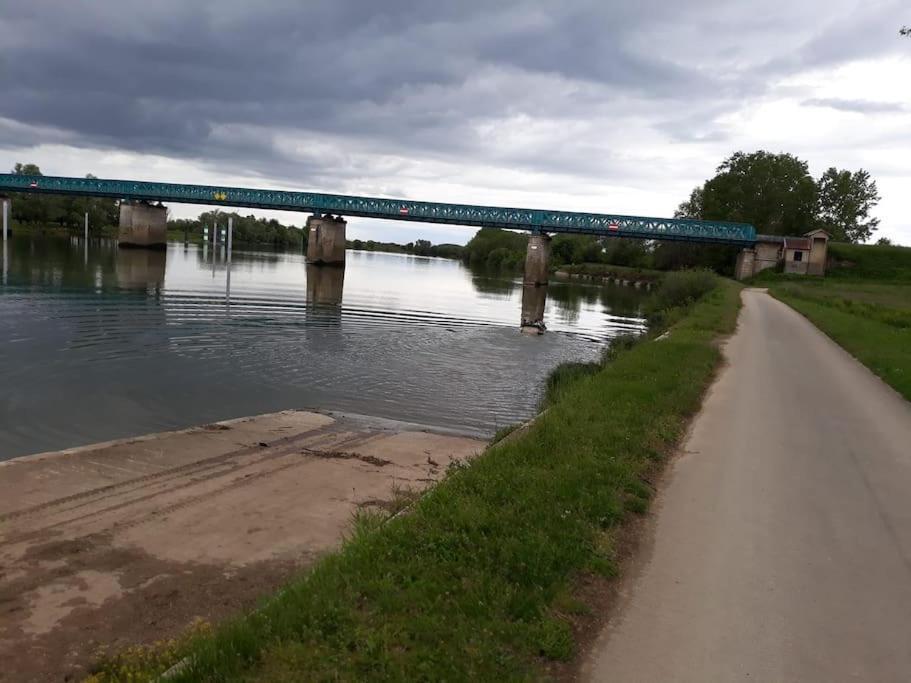 Les Annexes Villa Verdun-sur-le-Doubs Luaran gambar