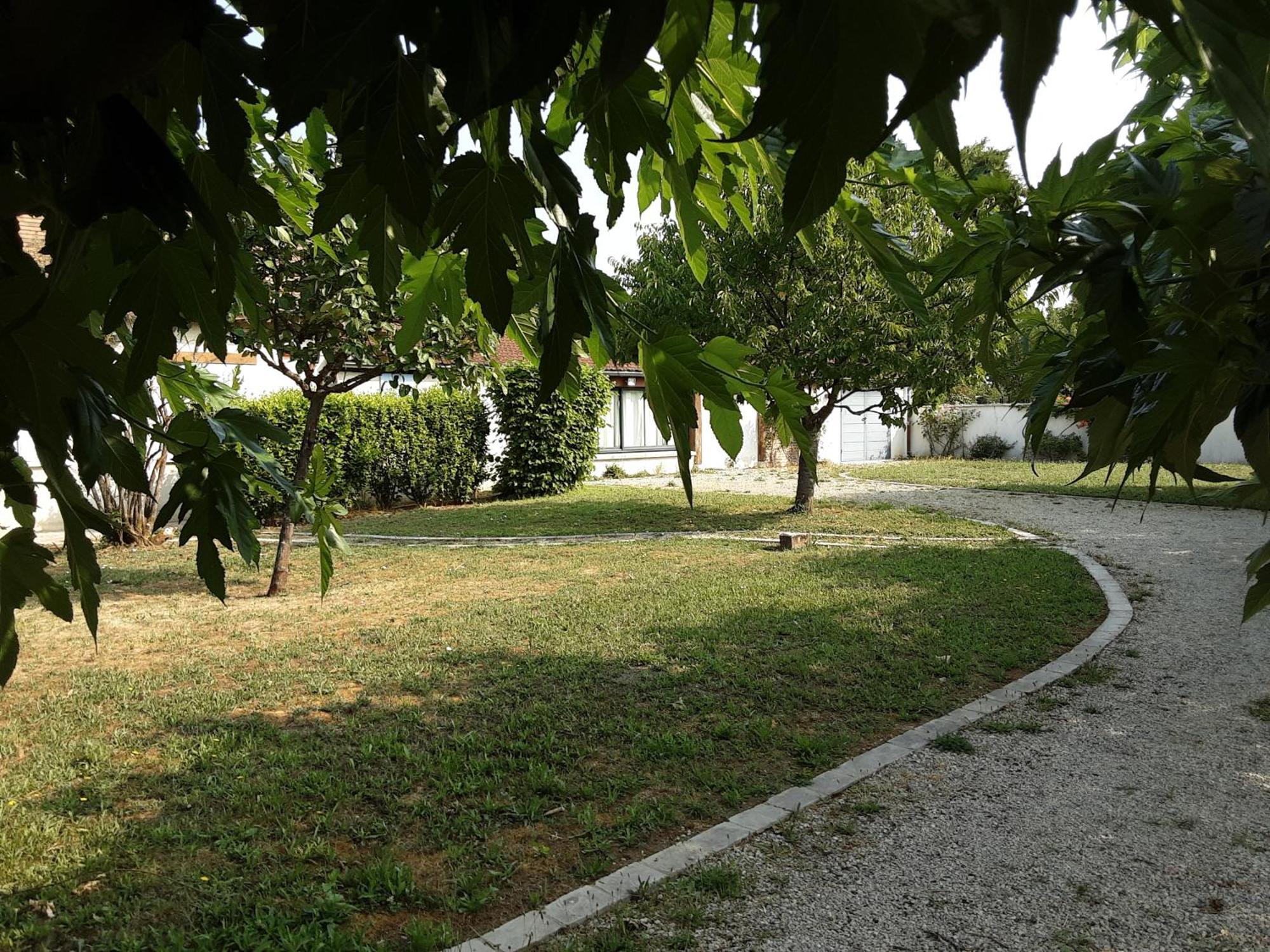 Les Annexes Villa Verdun-sur-le-Doubs Luaran gambar